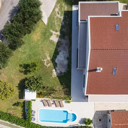 Relax Tanasia With A Pool Near Split