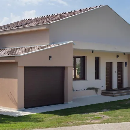 Villa Relax Tanasia With A Pool Near Split *