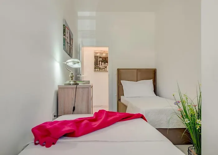 Relax Tanasia With A Pool Near Split فيلة Kaštela