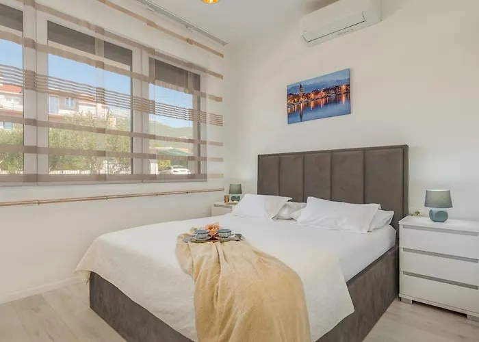 فيلة Relax Tanasia With A Pool Near Split Kaštela